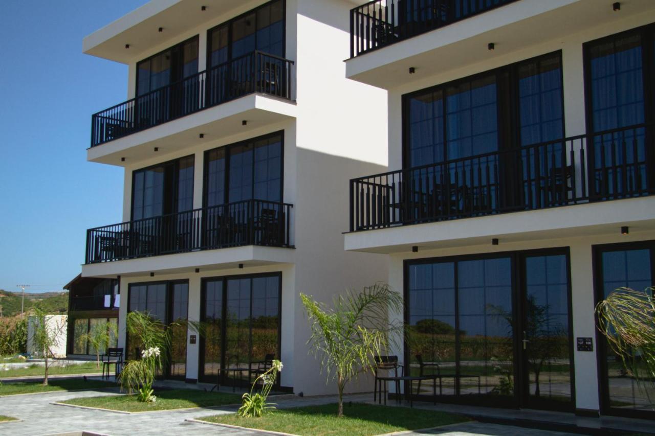 Posh Villas Rrogozhine Exteriör bild