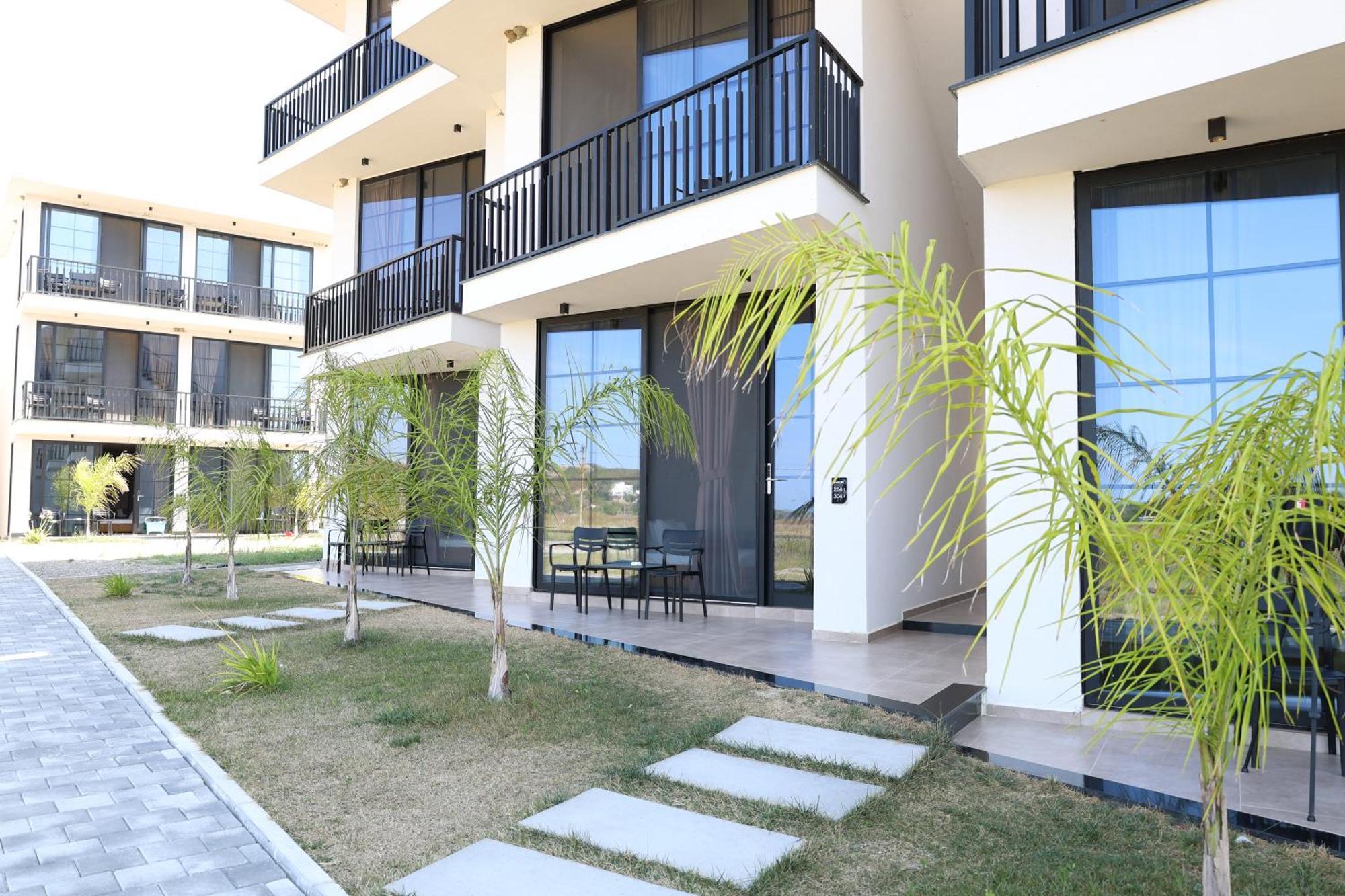 Posh Villas Rrogozhine Exteriör bild