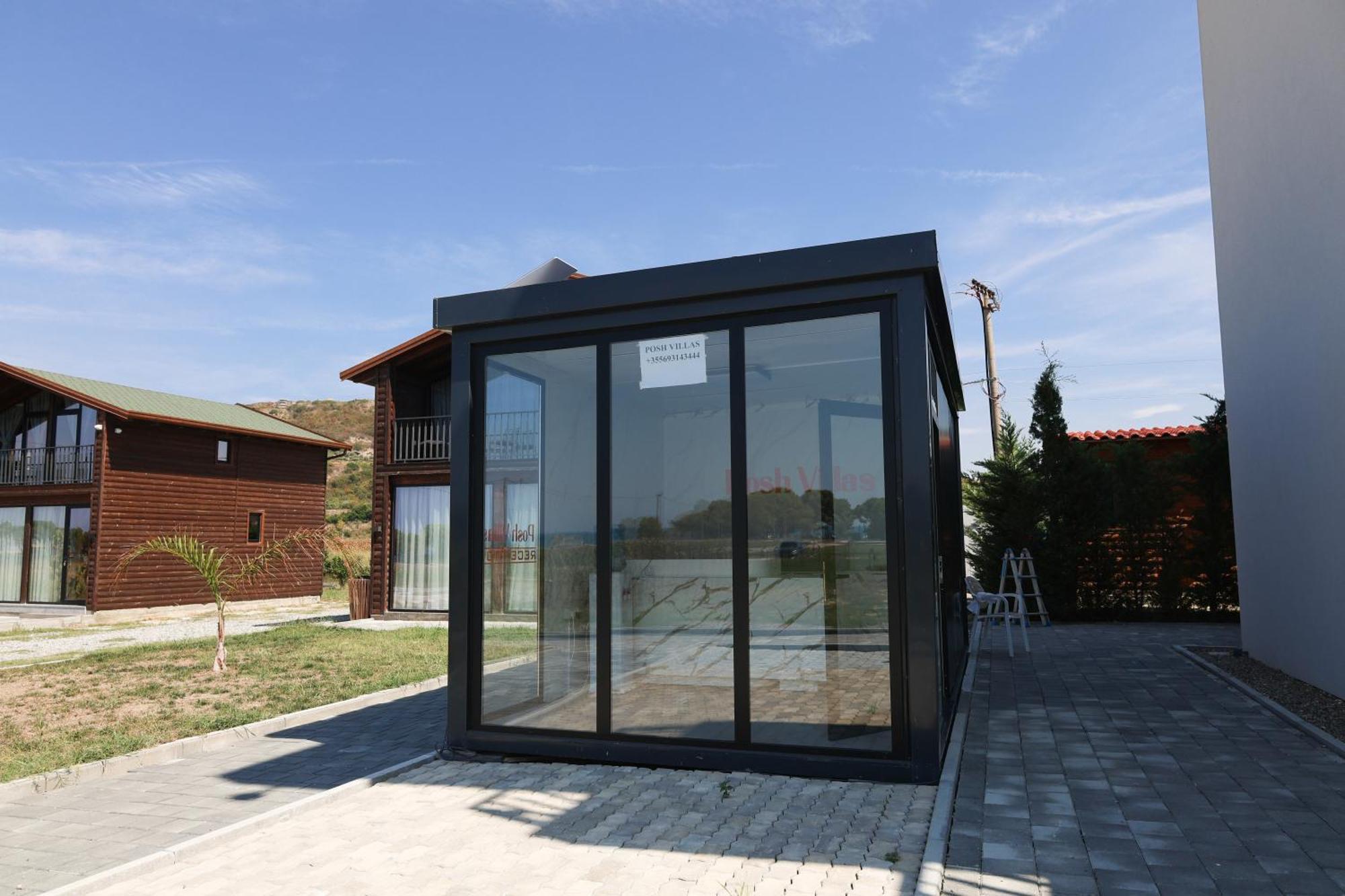 Posh Villas Rrogozhine Exteriör bild