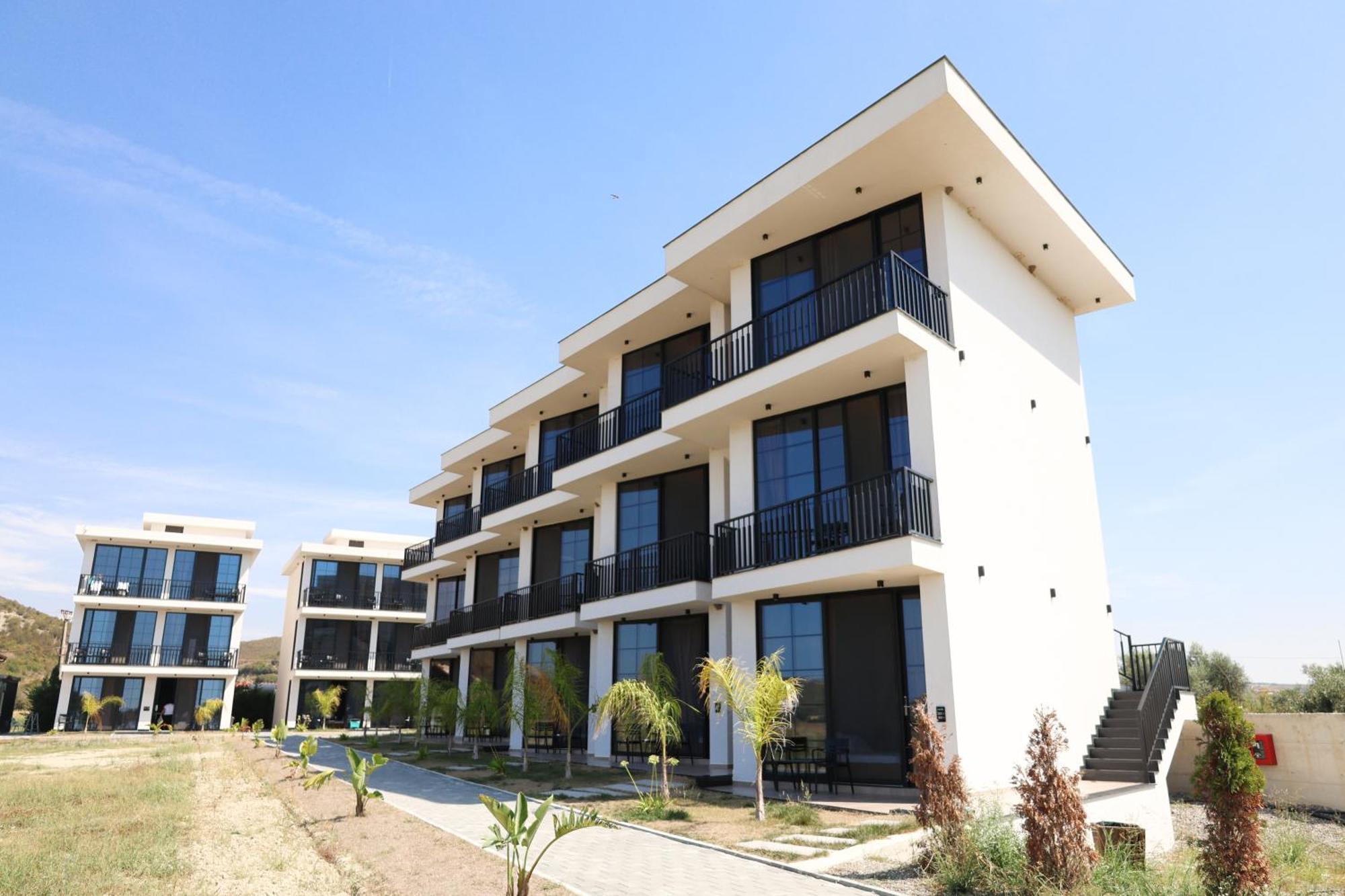 Posh Villas Rrogozhine Exteriör bild