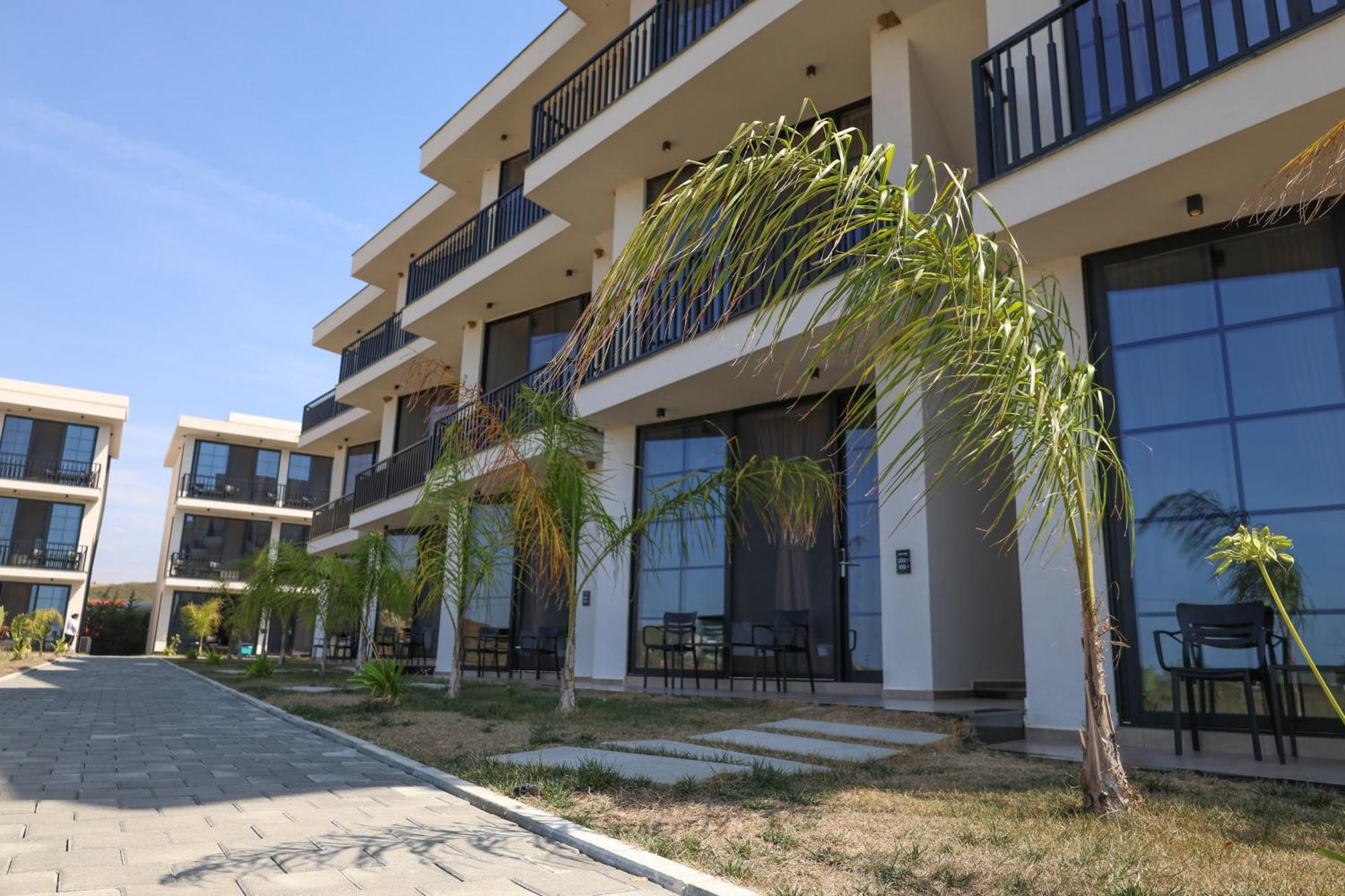 Posh Villas Rrogozhine Exteriör bild